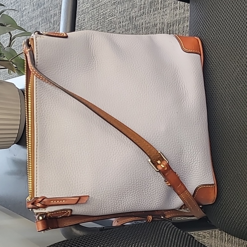 Purse - Picture 2 of 3
